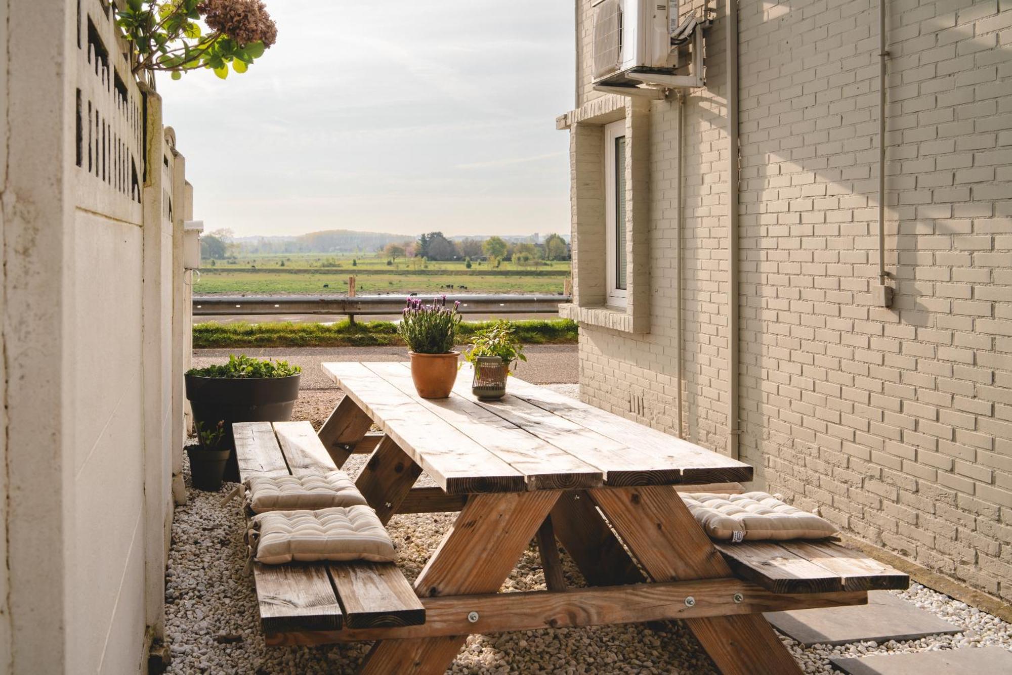 Maas Suites - The River House With Private Sauna Lanaken Extérieur photo